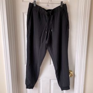 Lululemon On the Fly Woven Joggers